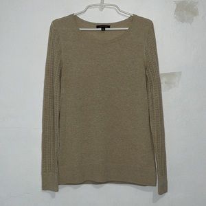 Size M Women’s Ann Taylor Tan Lightweight Sweater